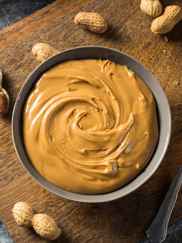 Is Peanut Butter Keto? If you’re a peanut butter lover, you’re probably wondering how it fits into your keto lifestyle. Is it possible to enjoy peanut butter while maintaining ketosis? How many carbs are in peanut butter? Which peanut butter recipes work best for a keto diet?