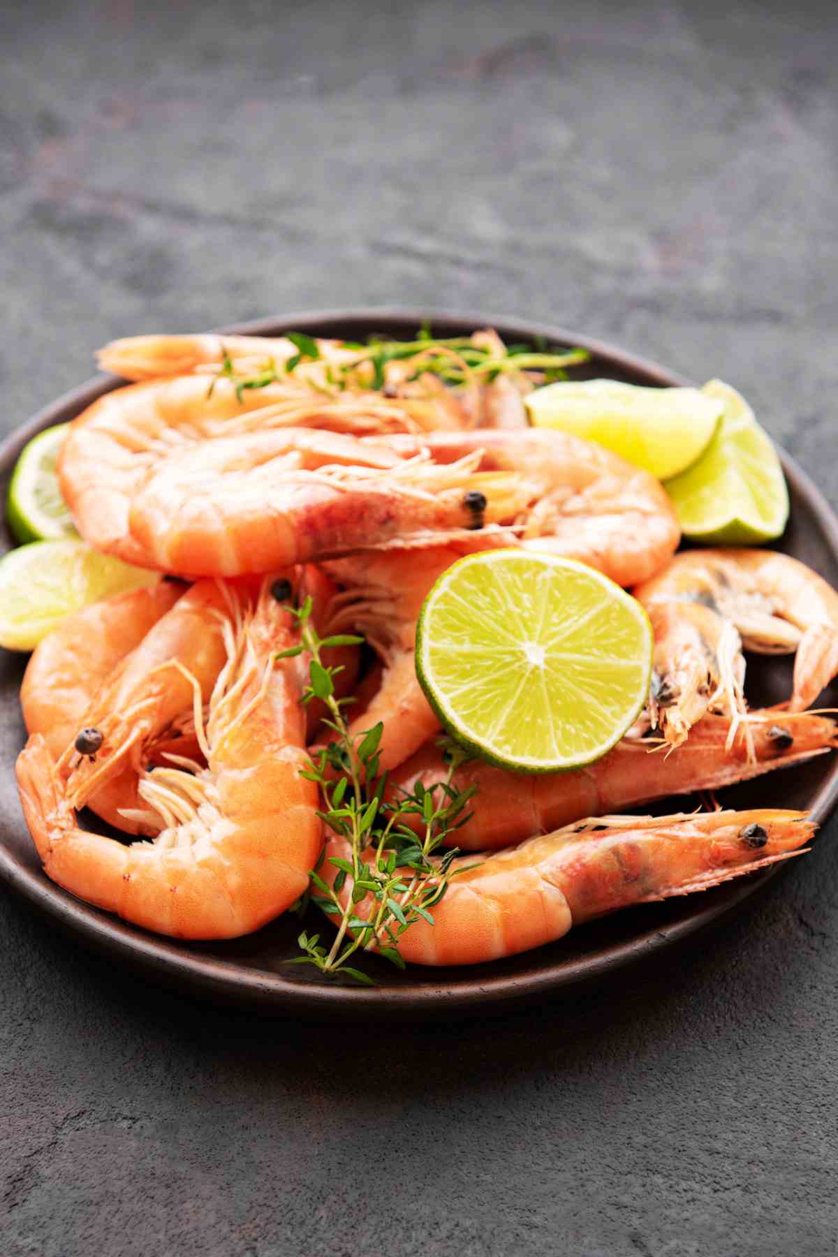 Properly cooked shrimp is succulent, juicy, and tender. However, overcooked shrimp is rubbery and unappetizing. Measuring shrimp’s internal temperature will help determine if it’s cooked properly. In this post, you’ll learn how to measure its internal temperature in addition to other tips.