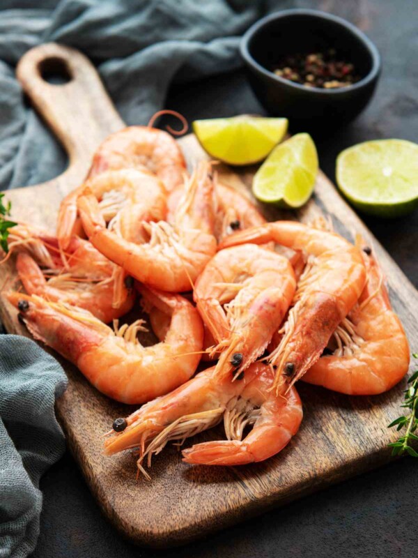 Properly cooked shrimp is succulent, juicy, and tender. However, overcooked shrimp is rubbery and unappetizing. Measuring shrimp’s internal temperature will help determine if it’s cooked properly. In this post, you’ll learn how to measure its internal temperature in addition to other tips.