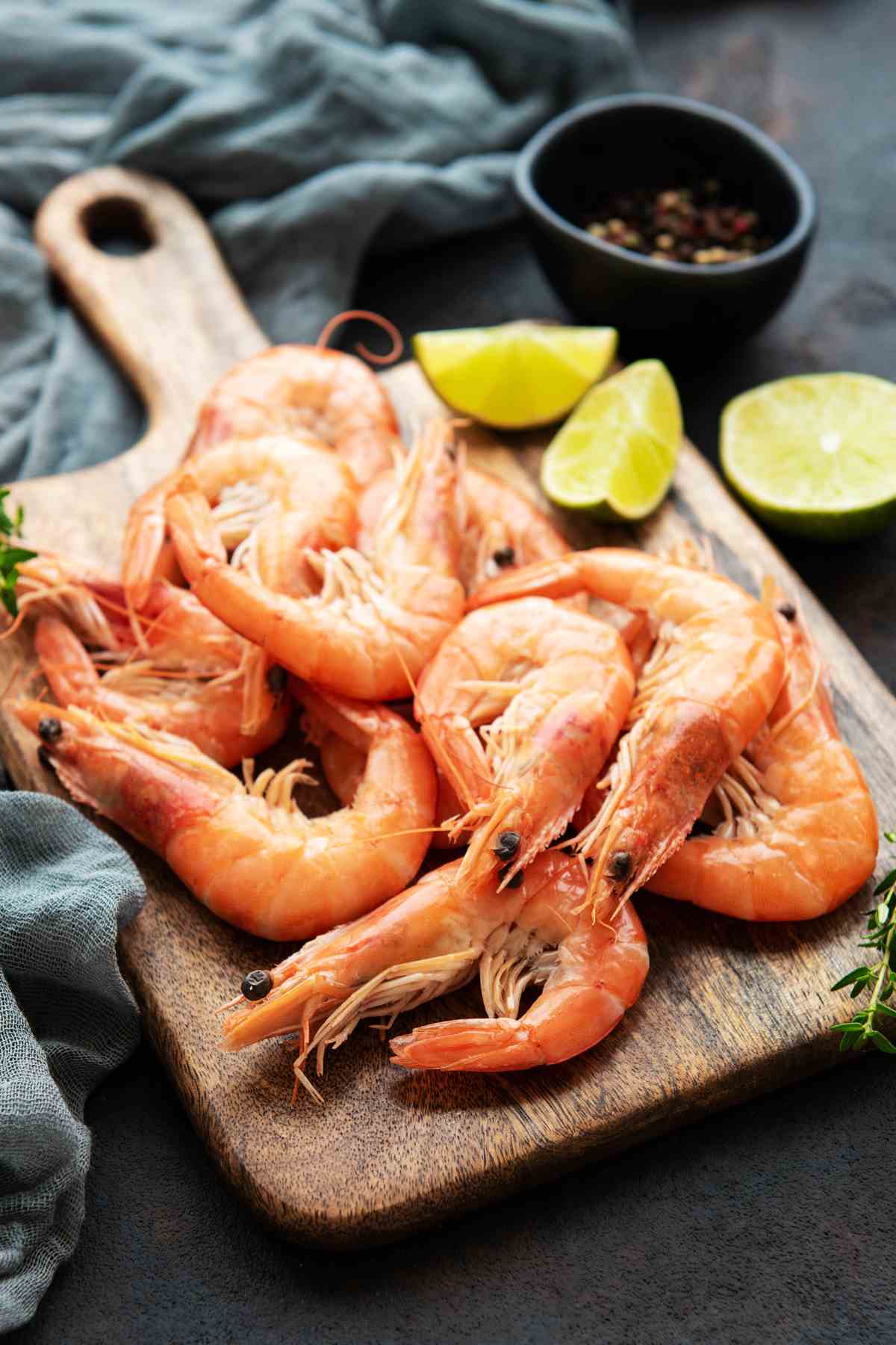 Properly cooked shrimp is succulent, juicy, and tender. However, overcooked shrimp is rubbery and unappetizing. Measuring shrimp’s internal temperature will help determine if it’s cooked properly. In this post, you’ll learn how to measure its internal temperature in addition to other tips.