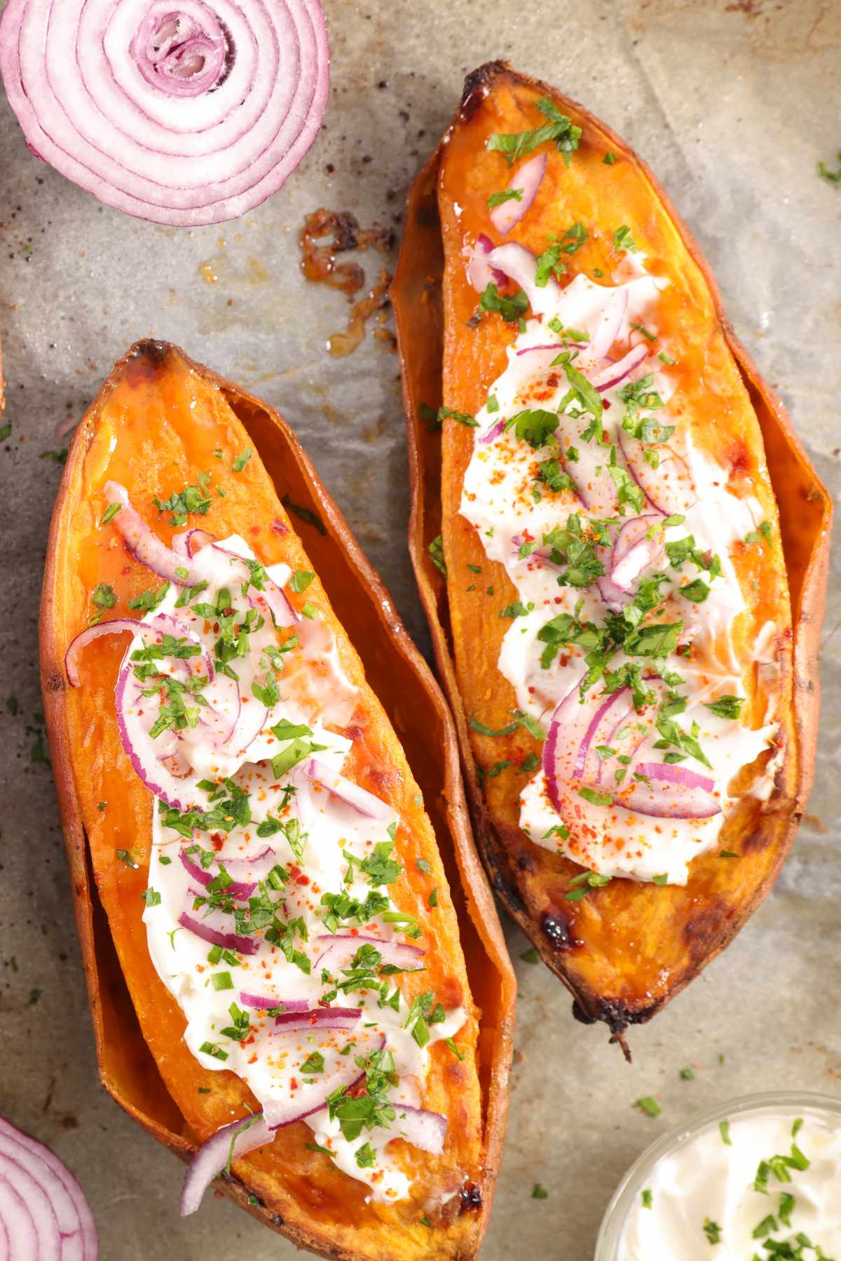 Oven roasted sweet potatoes are undeniably delicious. When done just right, they’re nice and crispy on the outside with a soft, fluffy middle. Not sure about the best oven temp for sweet potatoes? Keep reading to learn how you can get perfectly roasted potatoes every time.