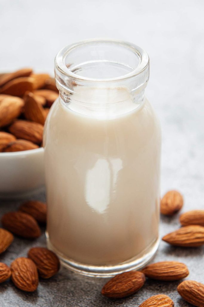 Wondering if you can have almond milk on a keto diet? How many net carbs are in a cup of almond milk? If you’re doing keto, keep reading to learn everything you need to know about this plant-based milk.