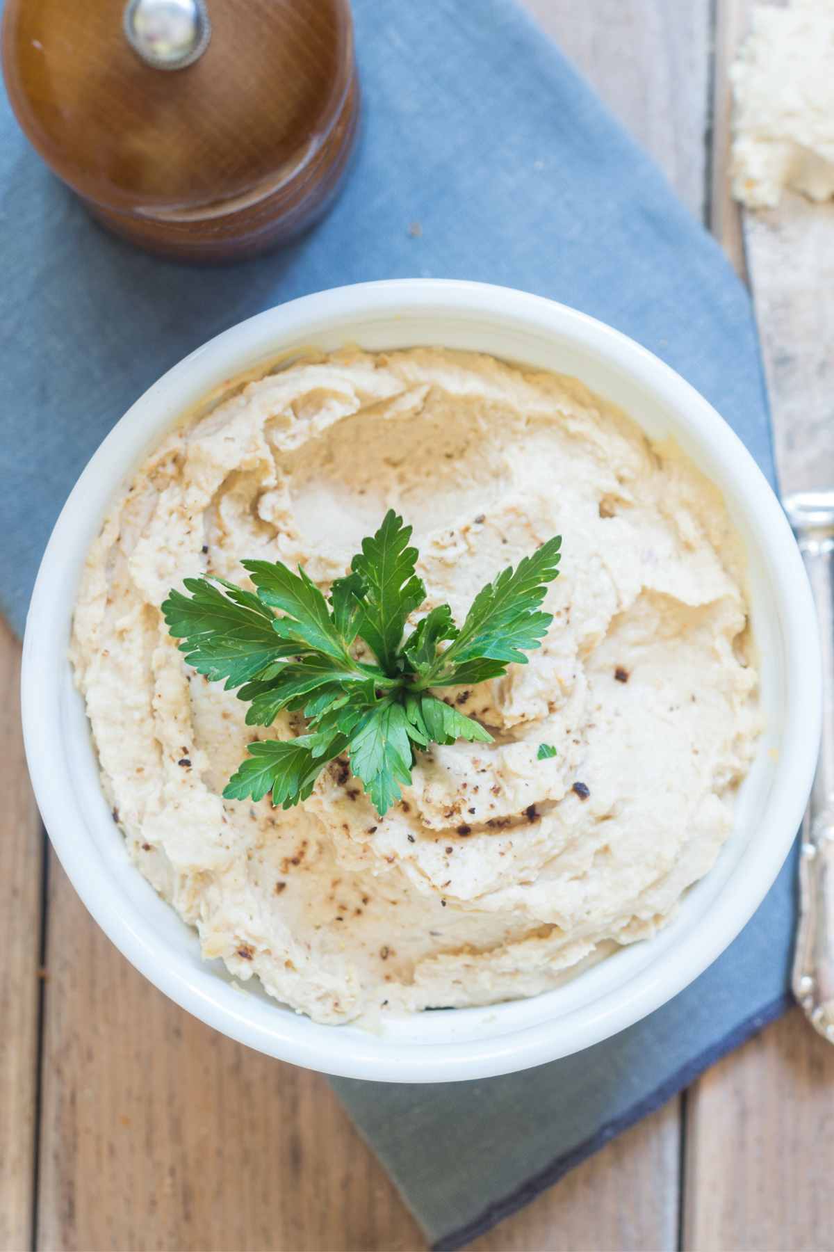 Is Hummus Keto (Carbs in Hummus and Keto Hummus Recipe) - IzzyCooking