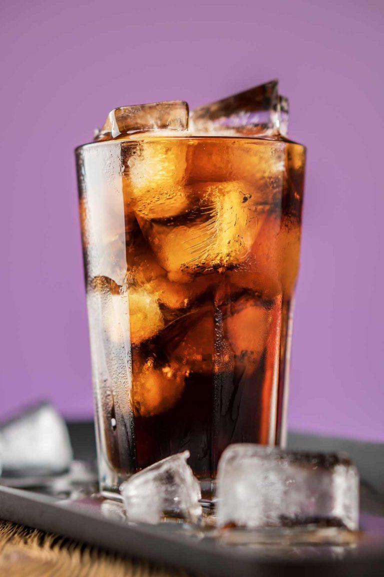 Is Coke Zero Keto and Carbs in Diet Coke - IzzyCooking