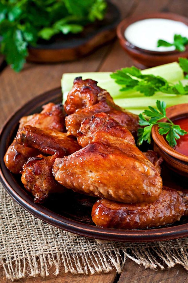 Are Chicken Wings Keto (Carbs in Wings and Keto Chicken Wing Recipes