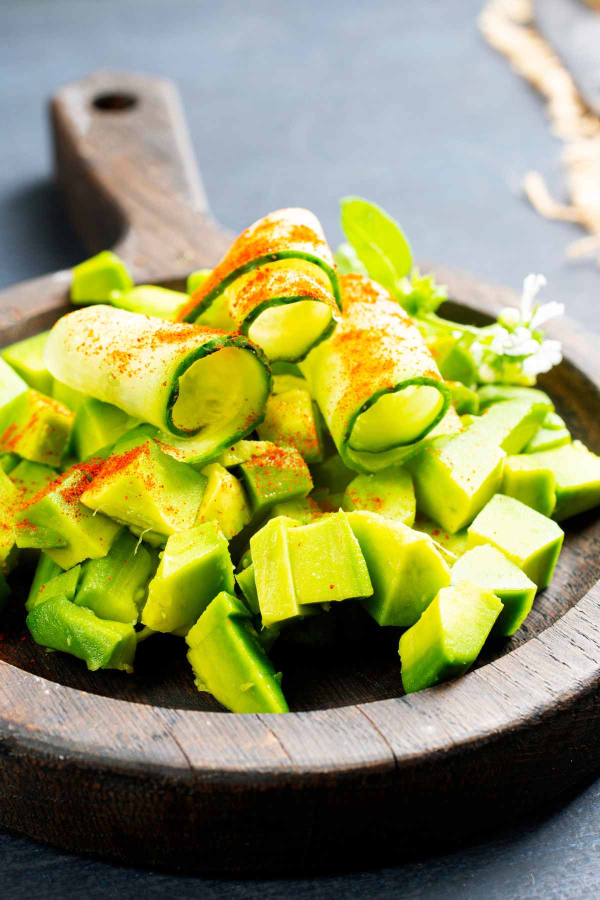 Are Cucumbers Keto (Carbs in Cucumbers and Keto Cucumbers Recipes