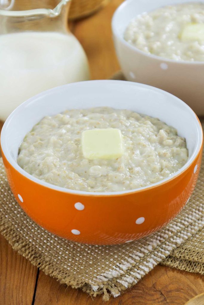 Is oatmeal keto? How many carbs in oatmeal? In this post, we'll explore the truth about oatmeal and its carb content to see if it's a suitable food for the keto diet.