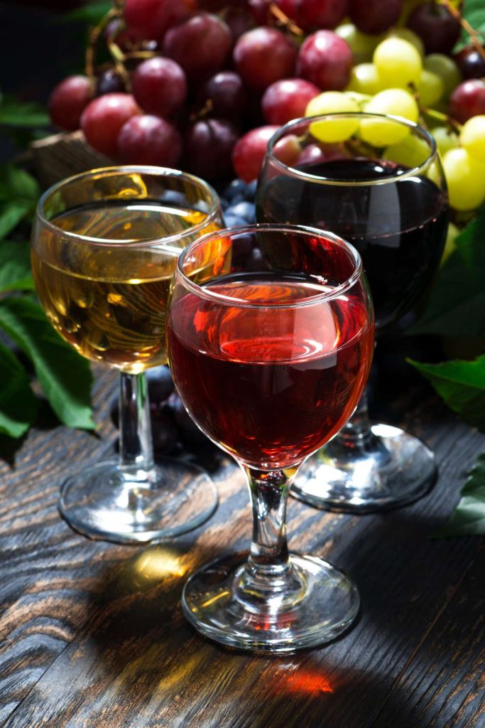 Is Wine Keto (Carbs in Wine and Keto Wine Recipes) IzzyCooking