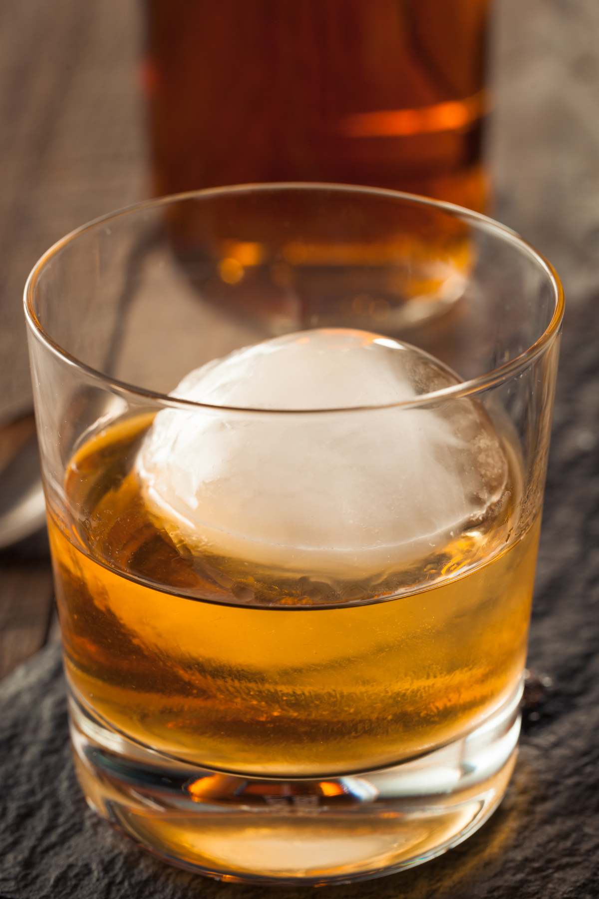 Is bourbon keto? How many carbs are in bourbon? If you're on a low-carb or keto diet, you may be wondering whether or not you can enjoy a glass of bourbon without sabotaging your diet goals. In this guide, we will take a closer look at bourbon and its carb content to help you make proper choices.