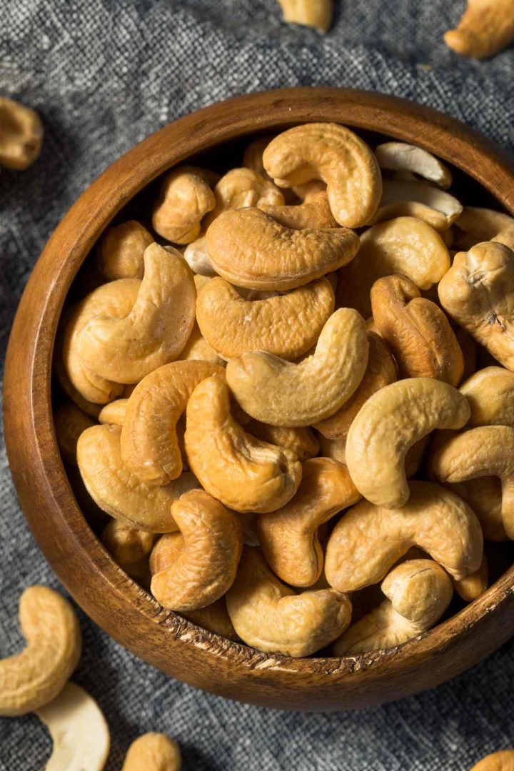 Are Cashews Keto and Carbs in Cashews IzzyCooking