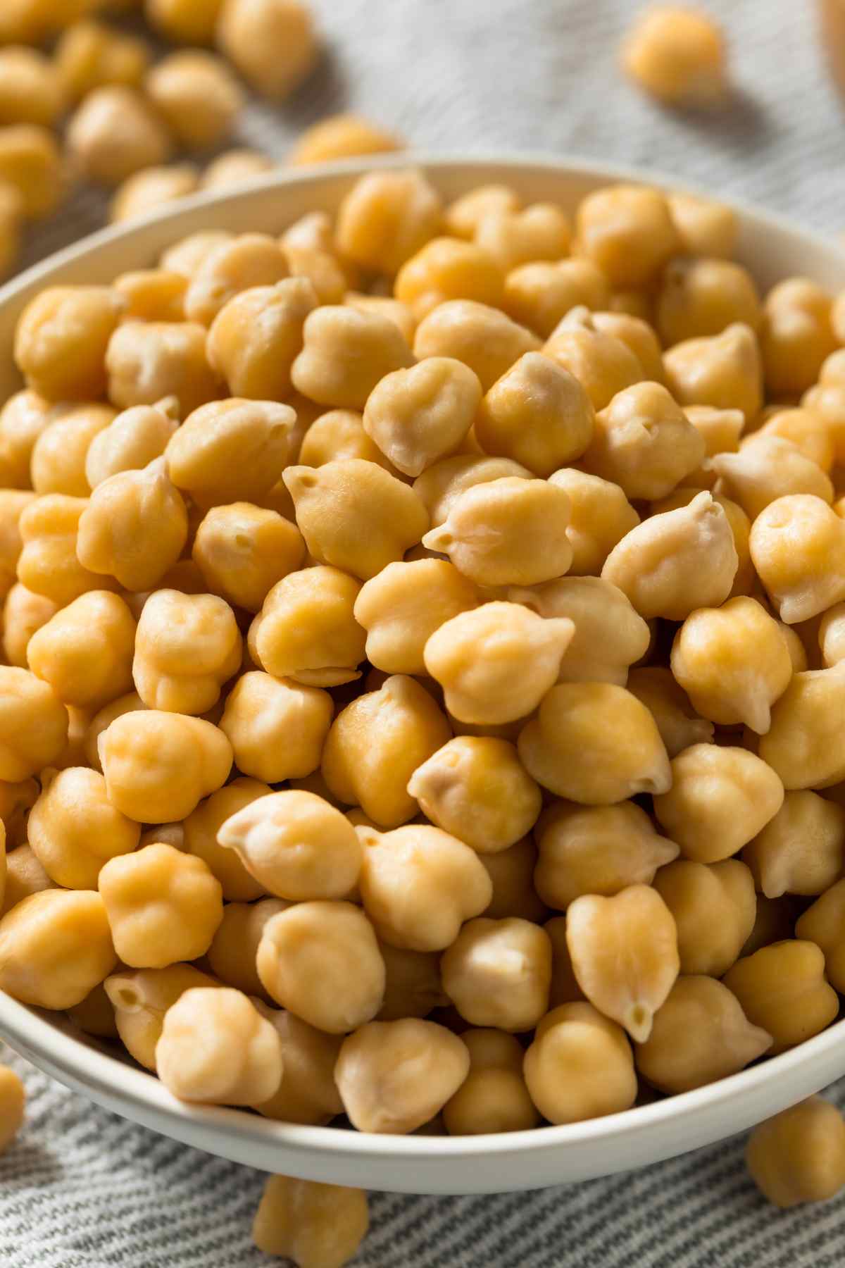 Chickpeas are also called garbanzo beans. Are chickpeas keto-friendly, and how many carbs do they contain? In this post, we’ll explore whether you can eat chickpeas when you are following a keto diet, their carb content, and other details about chickpeas, including their nutrition facts, benefits, risks, and substitutes.