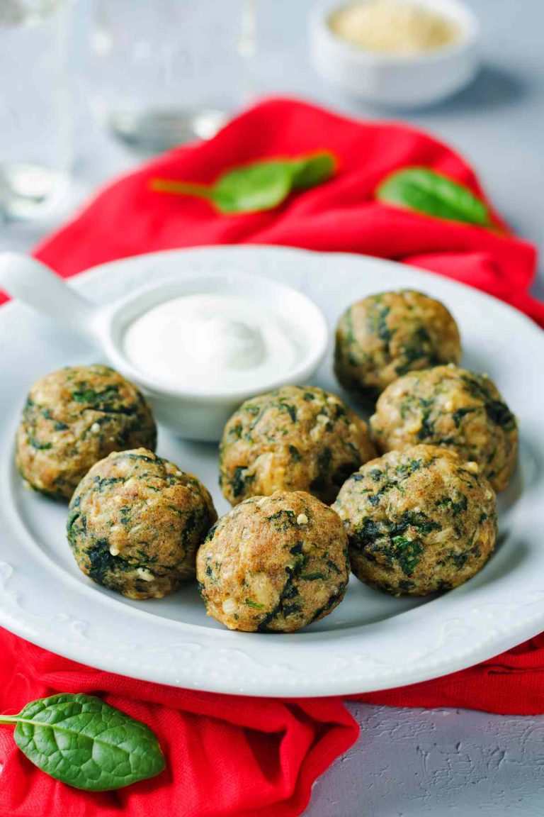 Carbs in Spinach and Keto Spinach Recipe IzzyCooking