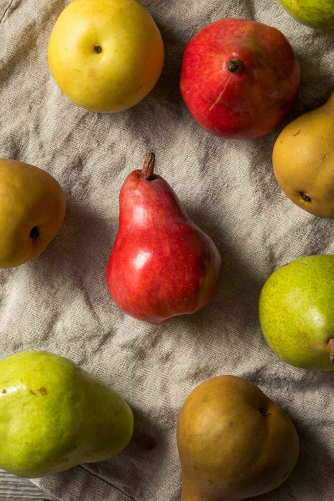 Are Pears Keto and Carbs in Pears IzzyCooking