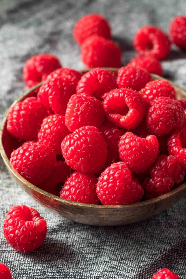 Carbs In Raspberries And Best Keto Raspberry Recipes IzzyCooking