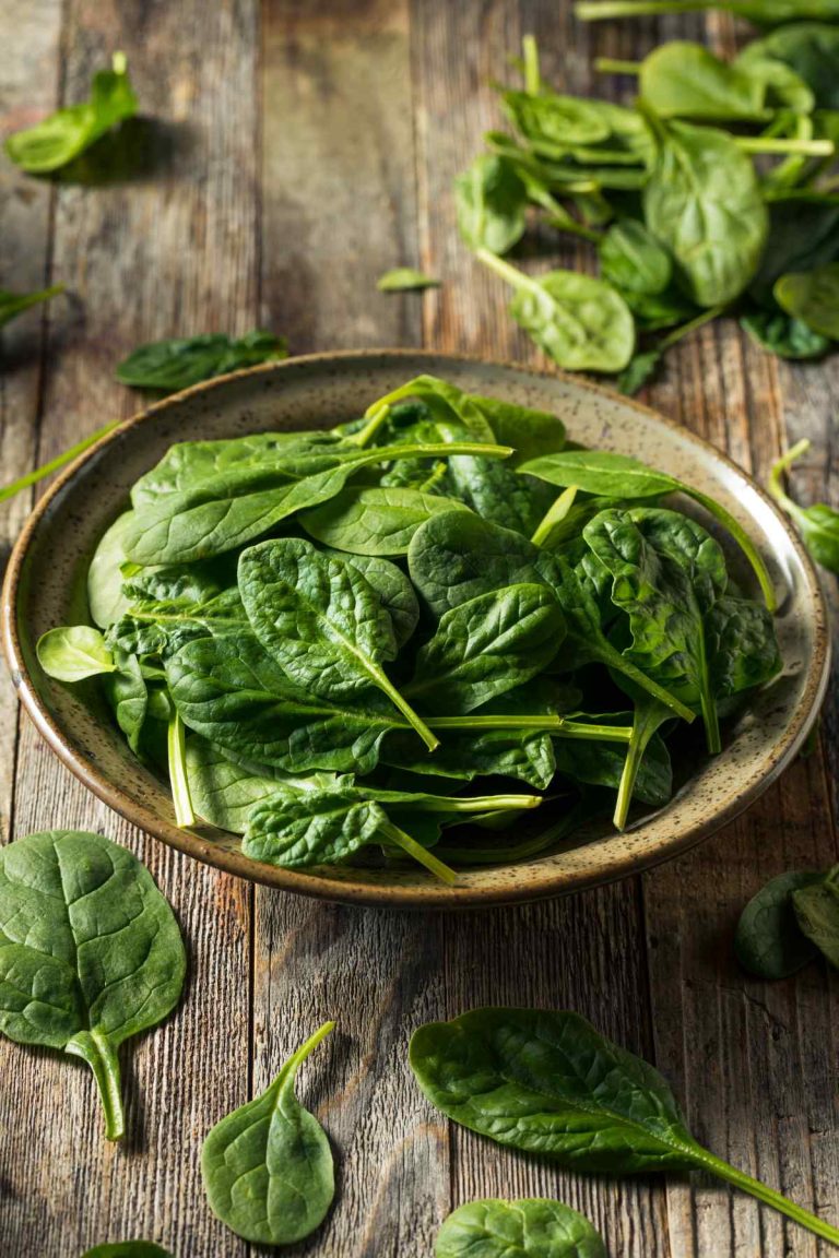 Carbs in Spinach and Keto Spinach Recipe IzzyCooking