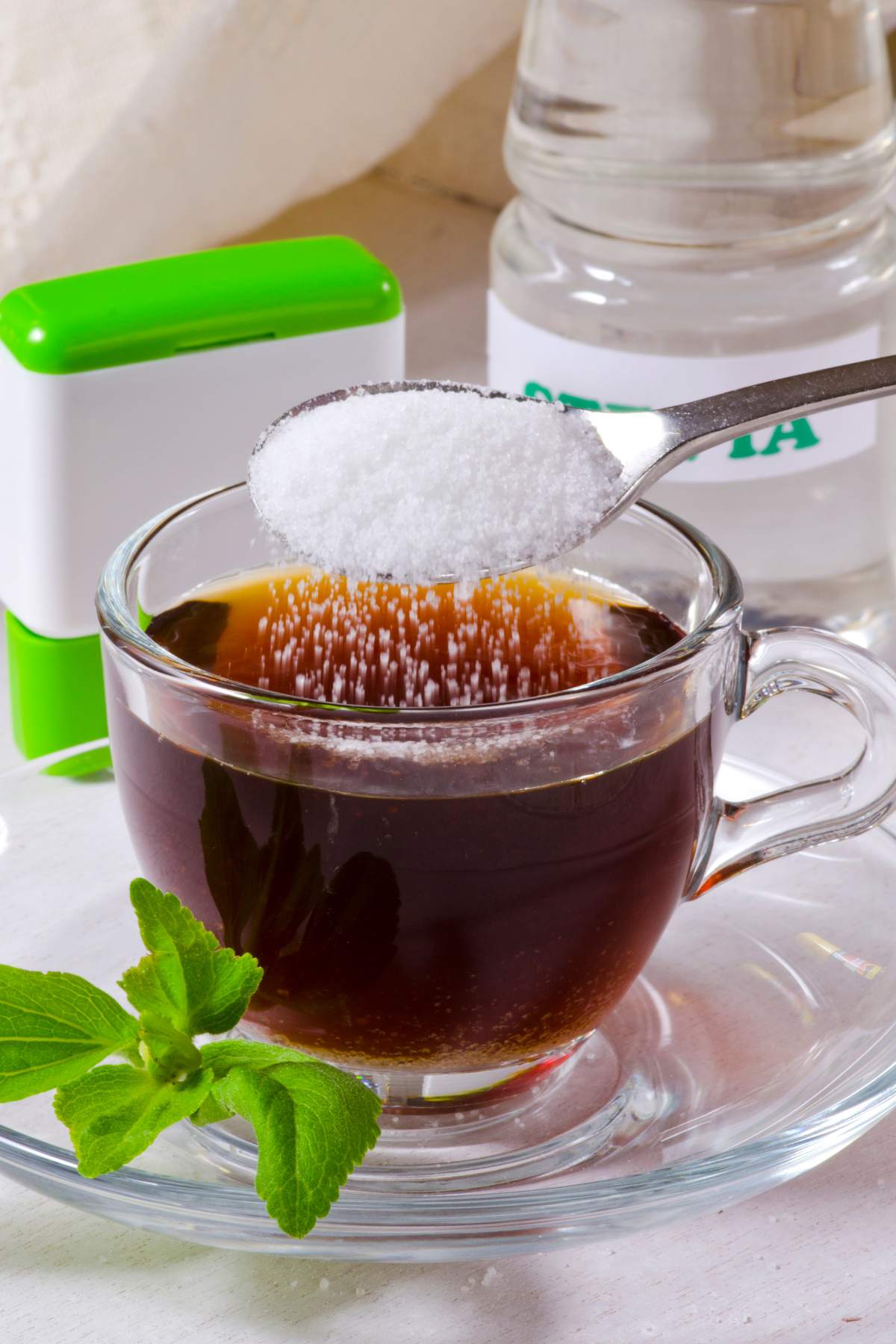 Is stevia keto-friendly? How many carbs are in stevia? Learning which sugar and sugar alternatives are suitable can be tricky when following a keto diet. In this article, you’ll find everything you need to know about this keto sweetener.