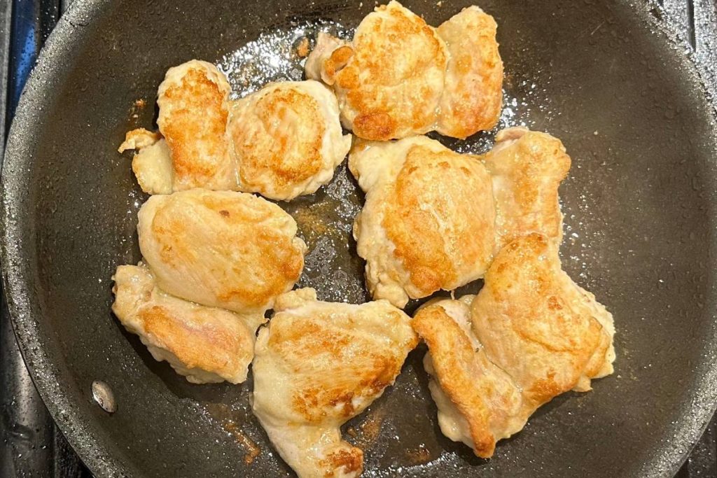 It’ll take about 8-10 minutes in total (flip halfway through). Remove the chicken from the skillet and set it aside.