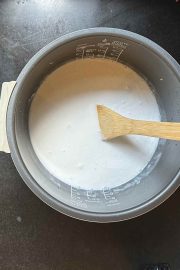 Fluffy Coconut Milk Rice in Rice Cooker