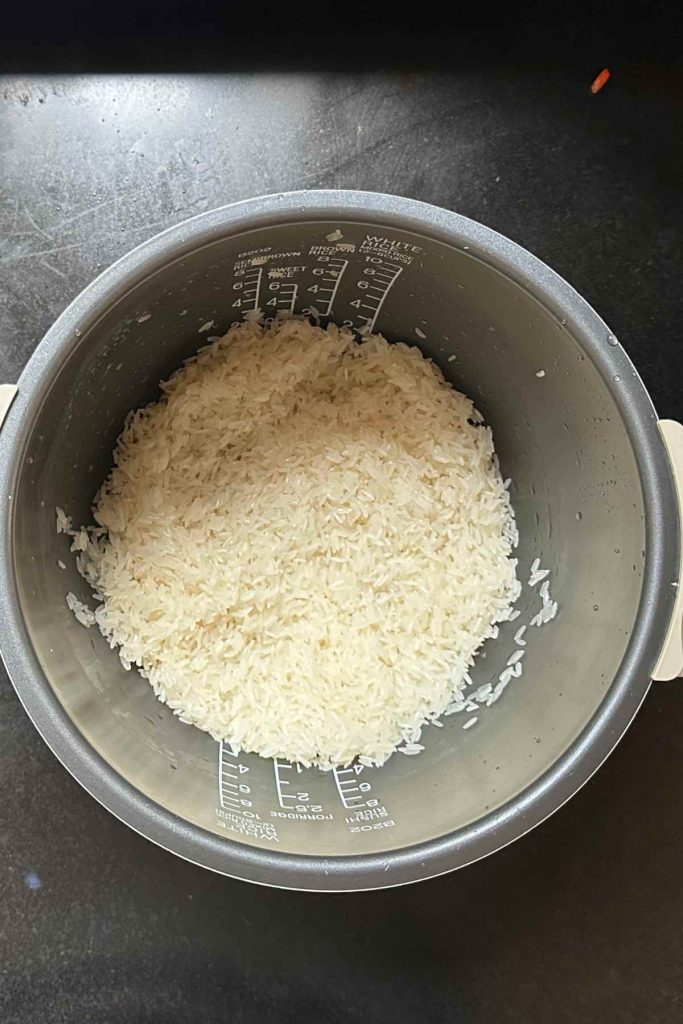 Drain the rice after rinsing